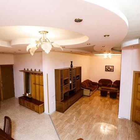 Apartment #1 In The City Center Jereván Kültér fotó